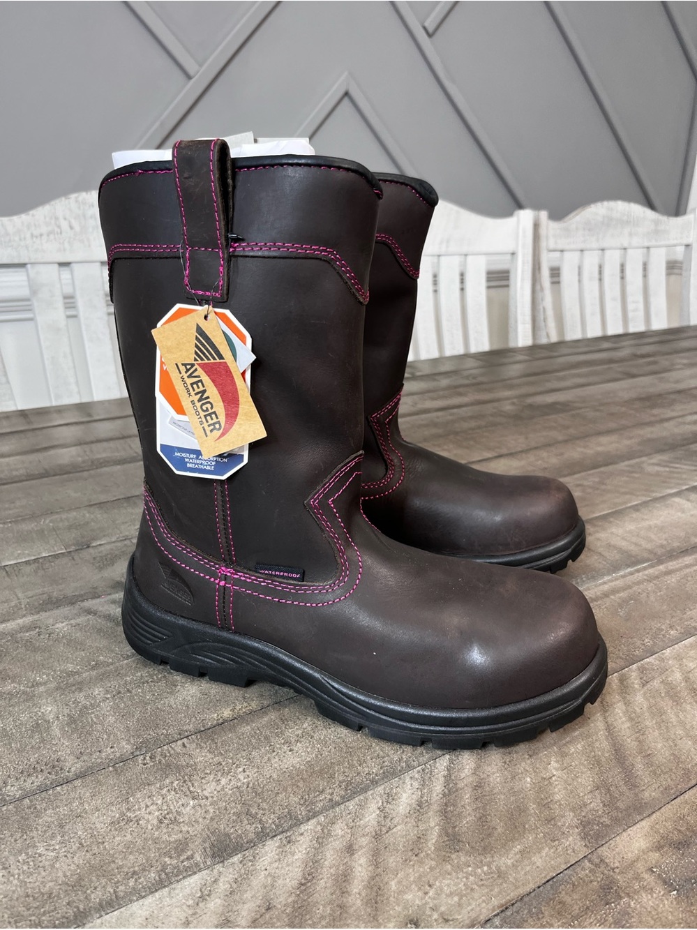 Avenger Wellington
Waterproof Work Boots Womens Composite Toe
Safety 11 M NWT!